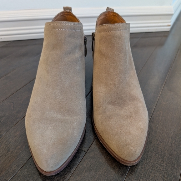 FRANCO SARTO Paivley Tan Suede Leather Ankle Booties - Picture 2 of 8